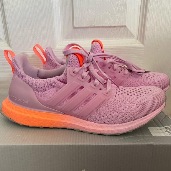 Adidas Women’s Ultraboost 5.0 DNA - running shoes - Picture 1 of 5